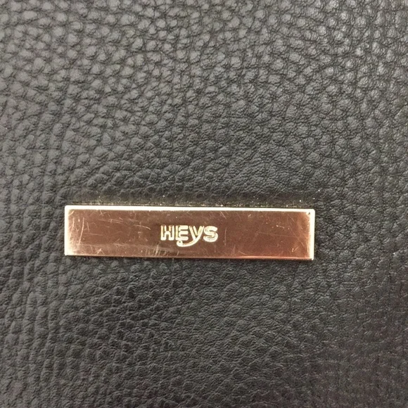 HEYS Drawstring Pebbled Bucket Bag - Picture 7 of 13